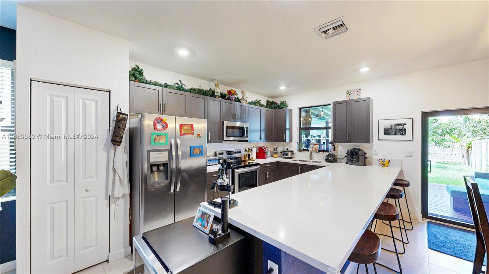 S ALLAPATTAH GARDENS - Residential