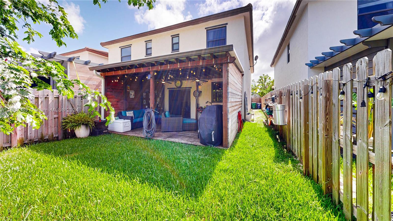 S ALLAPATTAH GARDENS - Residential