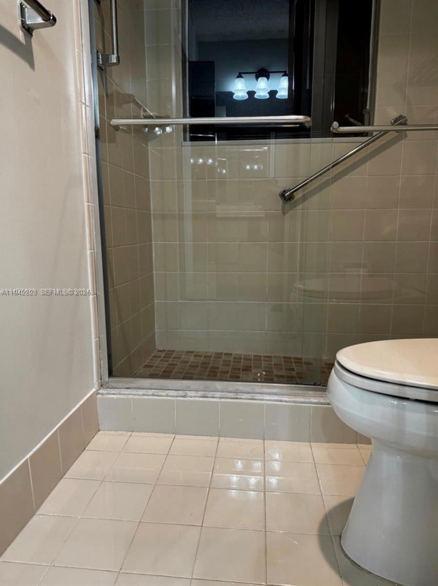 KENLAND BEND SOUTH CONDO - Residential