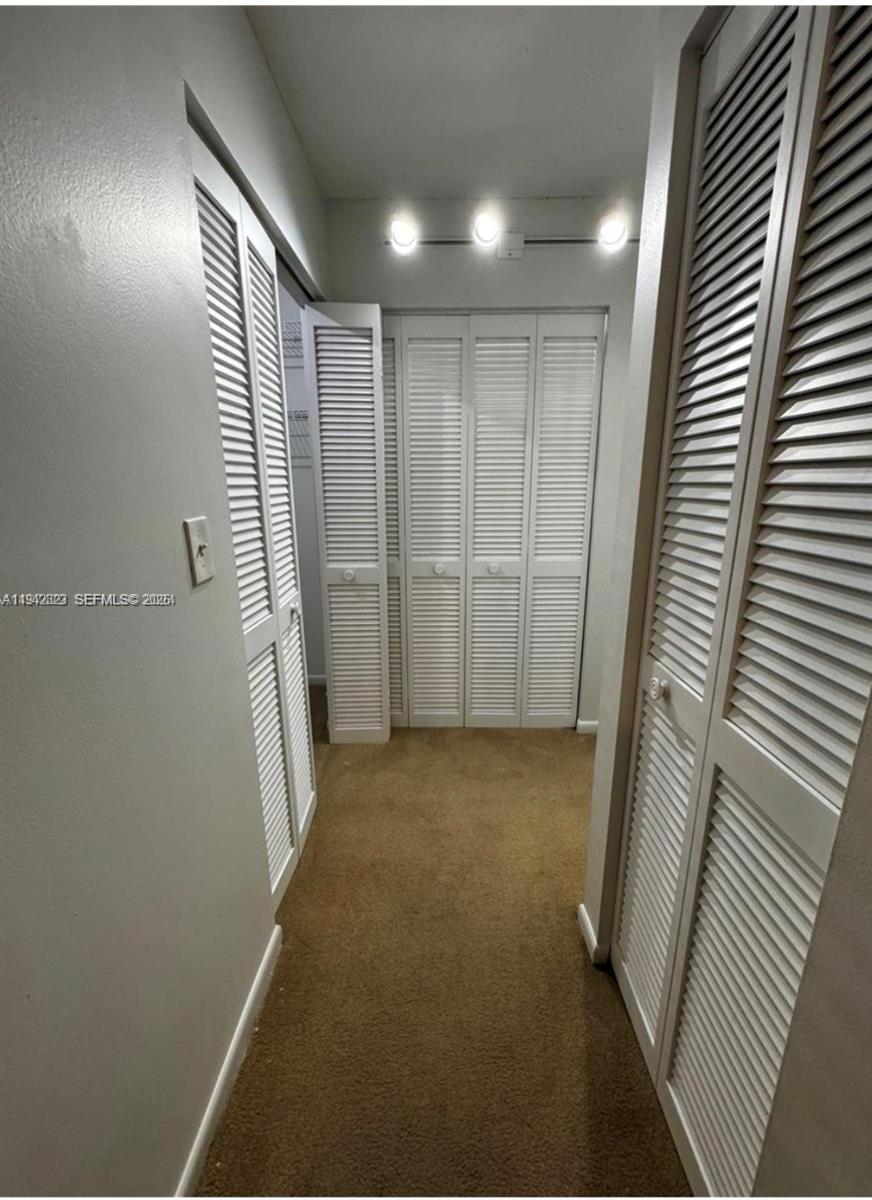 KENLAND BEND SOUTH CONDO - Residential