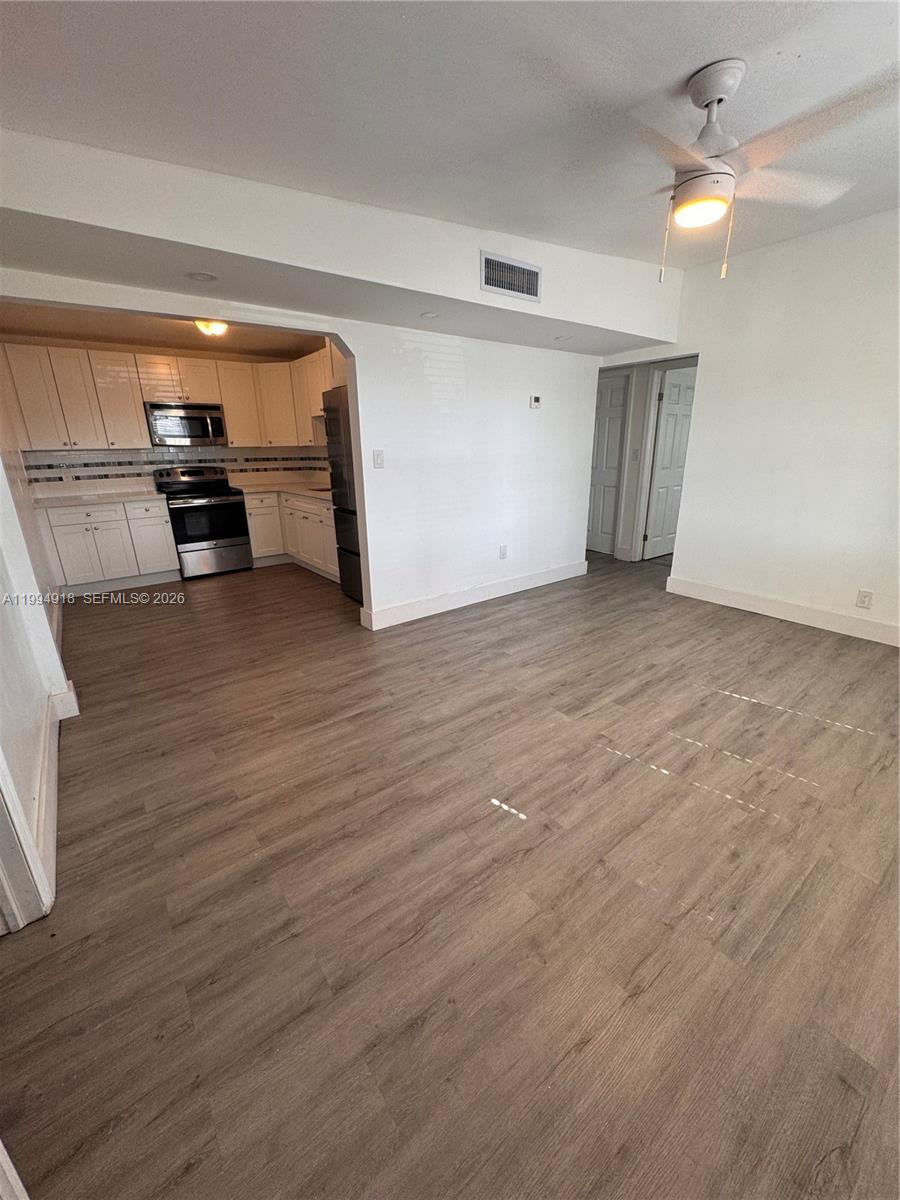 MIAMI GARDENS ESTATES SEC - Residential Lease