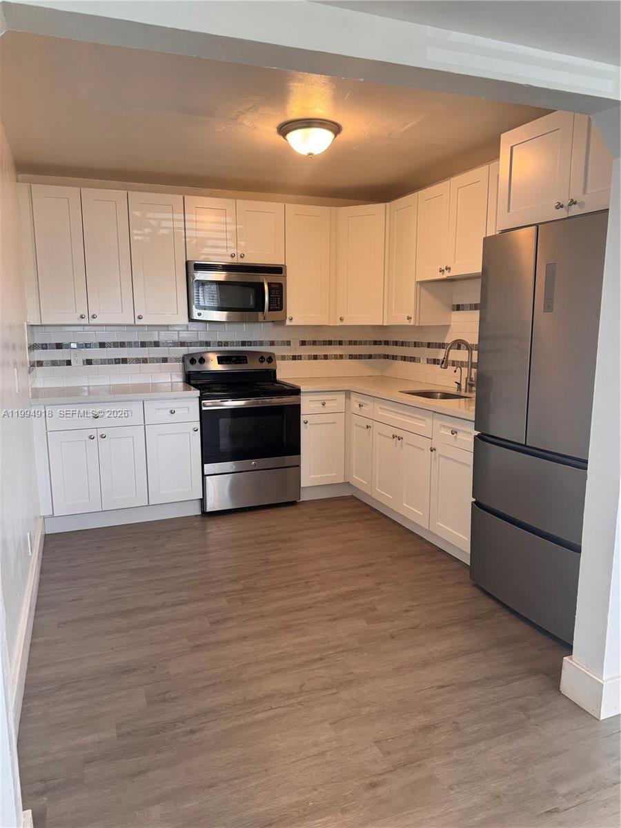 MIAMI GARDENS ESTATES SEC - Residential Lease