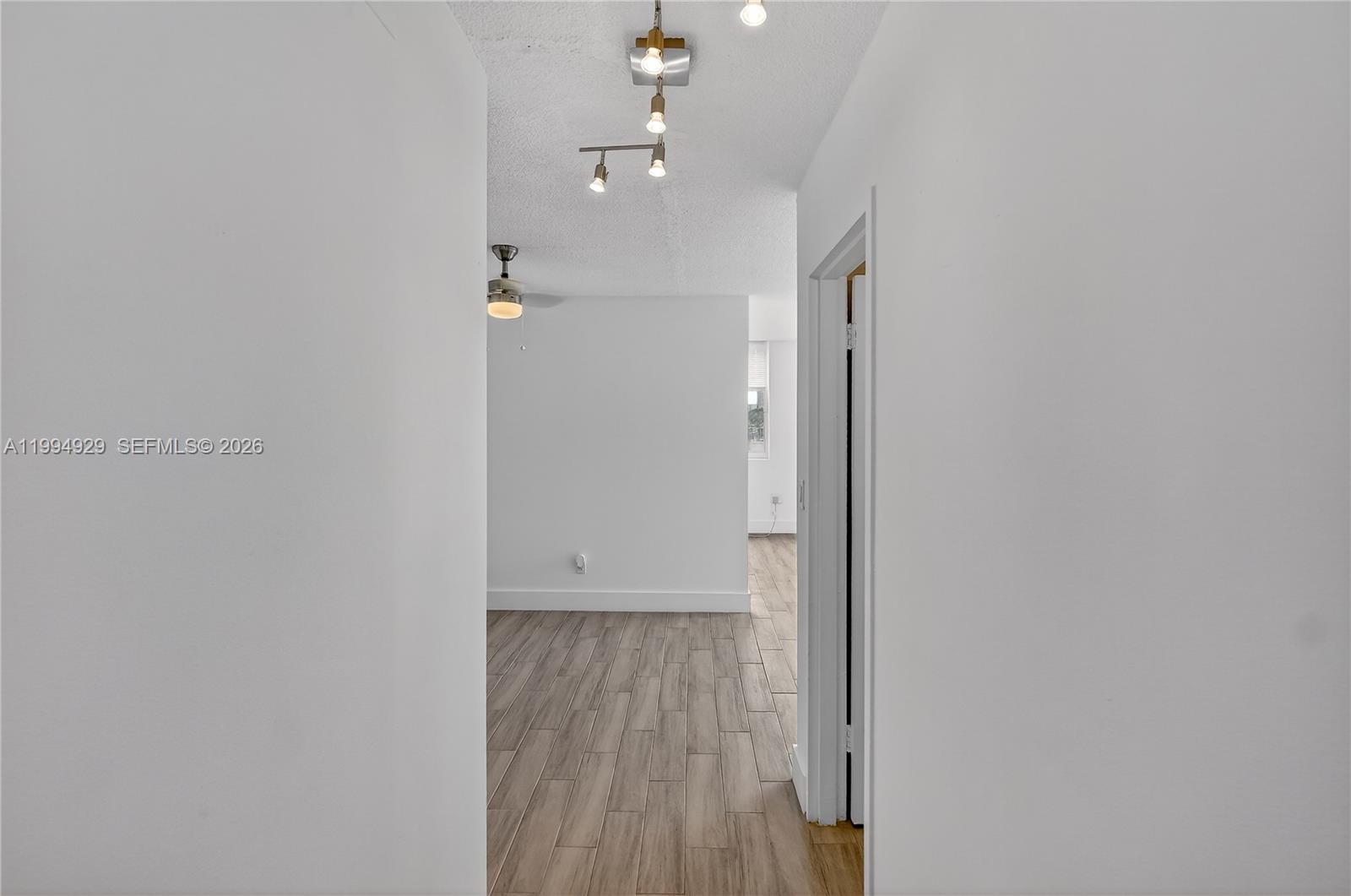 ISLANDER CONDO APTS - Residential Lease