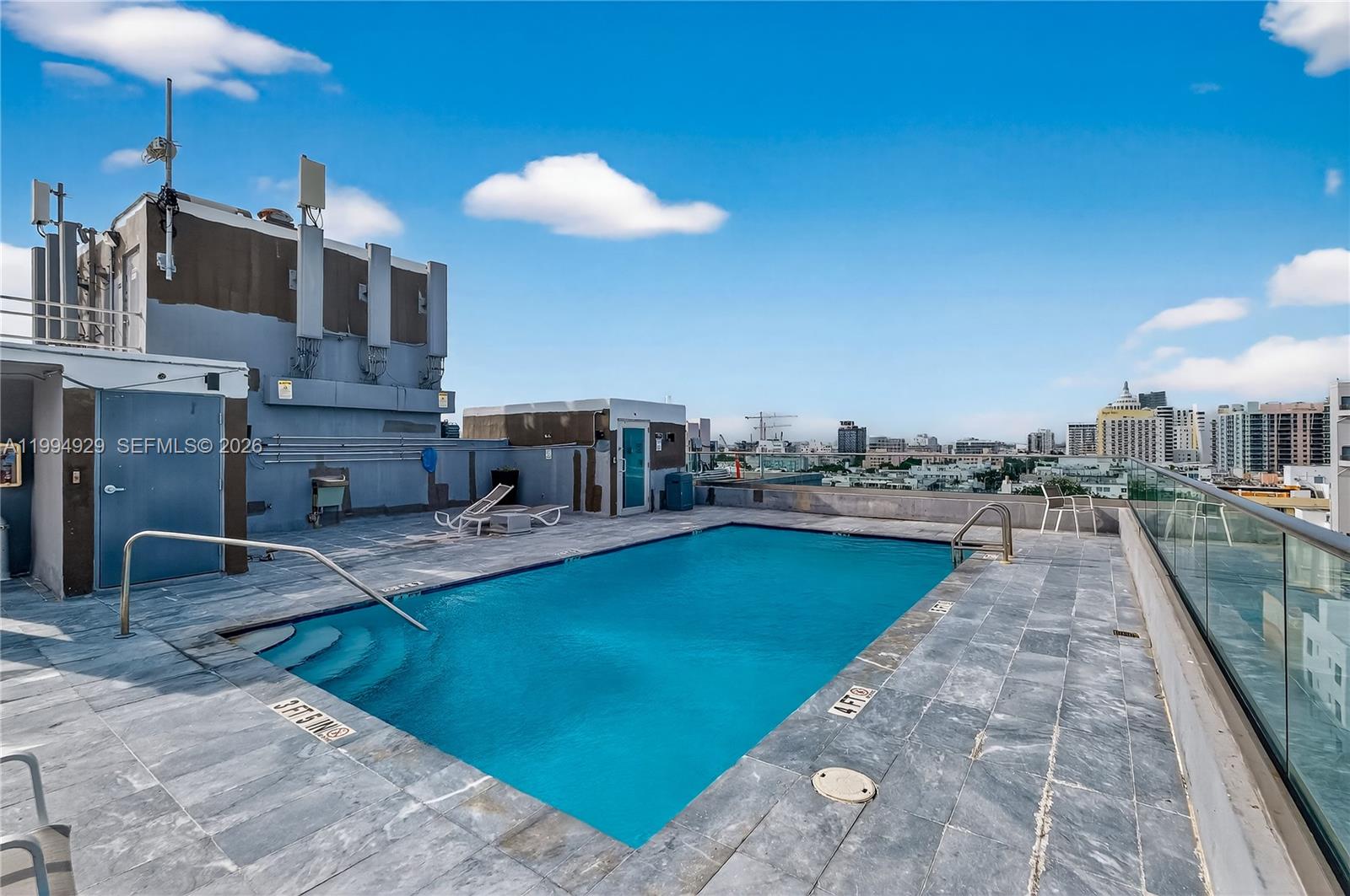 ISLANDER CONDO APTS - Residential Lease