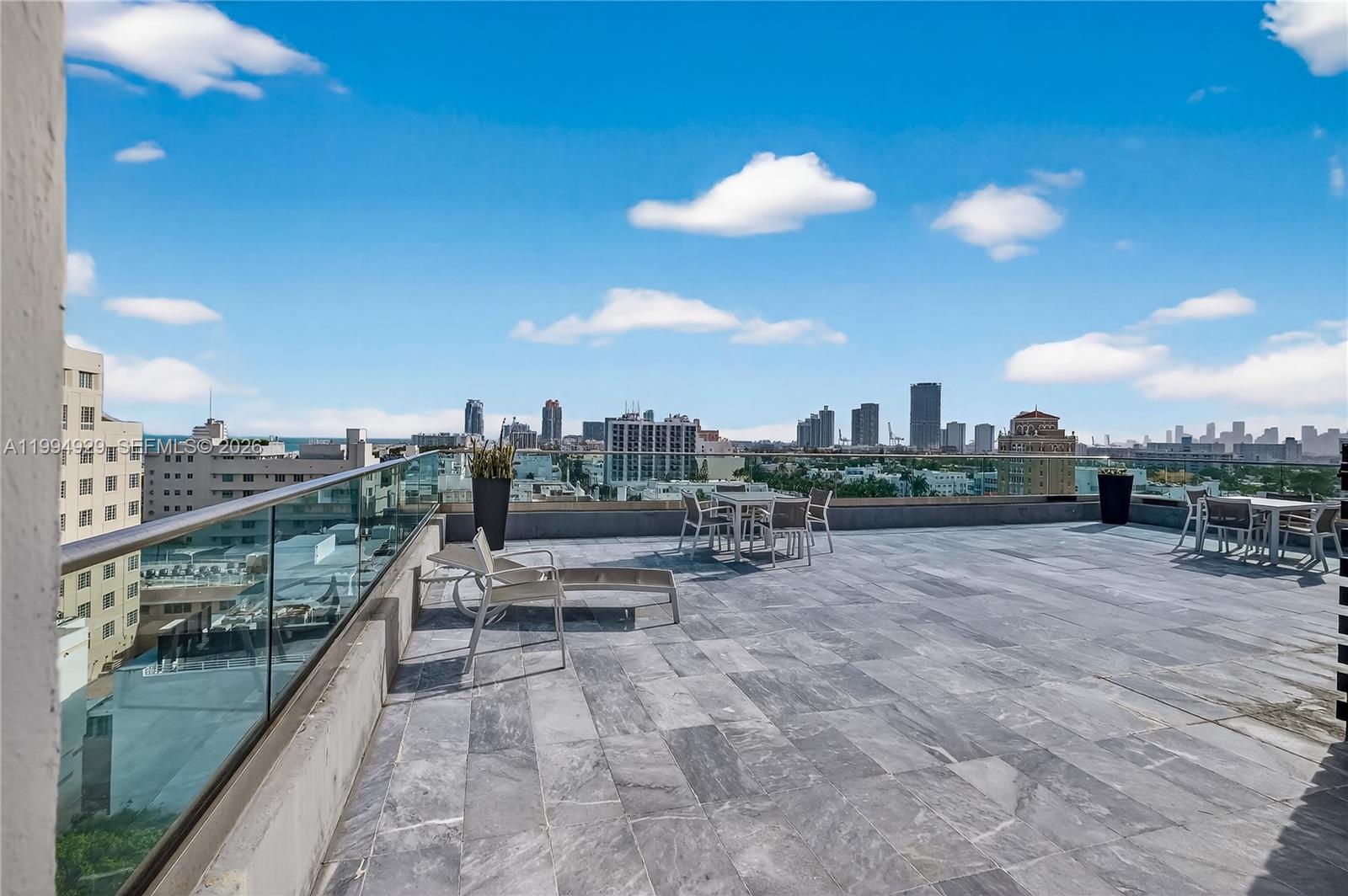 ISLANDER CONDO APTS - Residential Lease