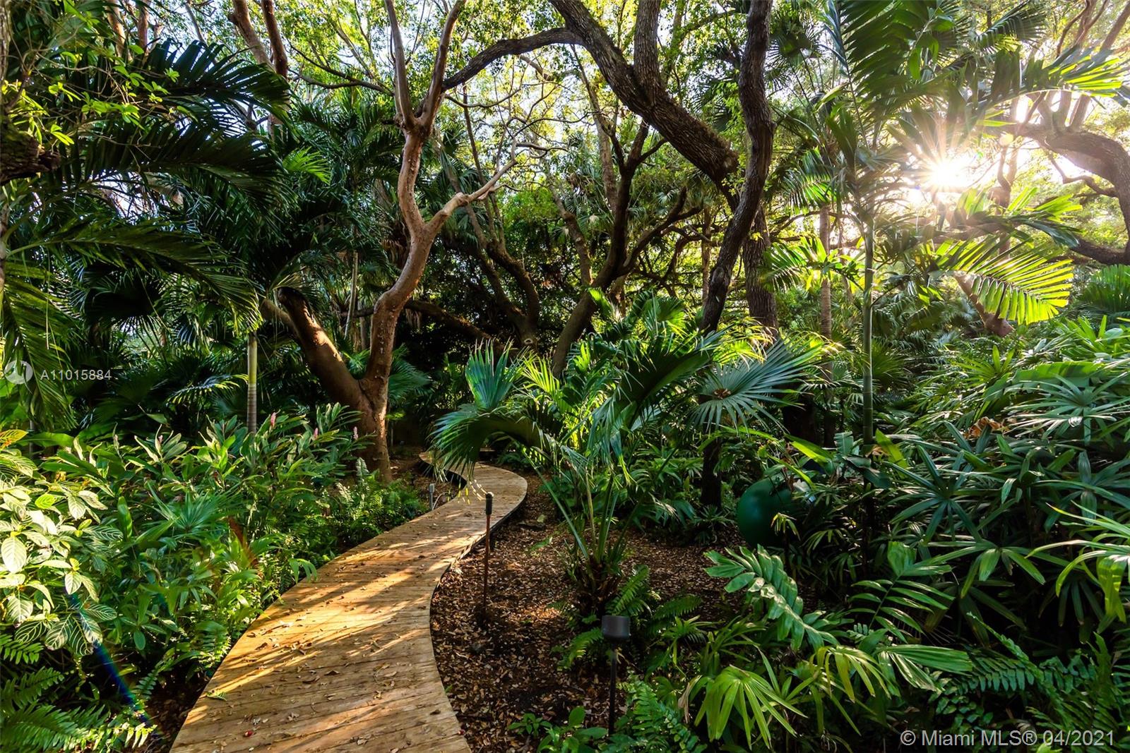 SNAPPER CREEK LAKES SUB - Residential