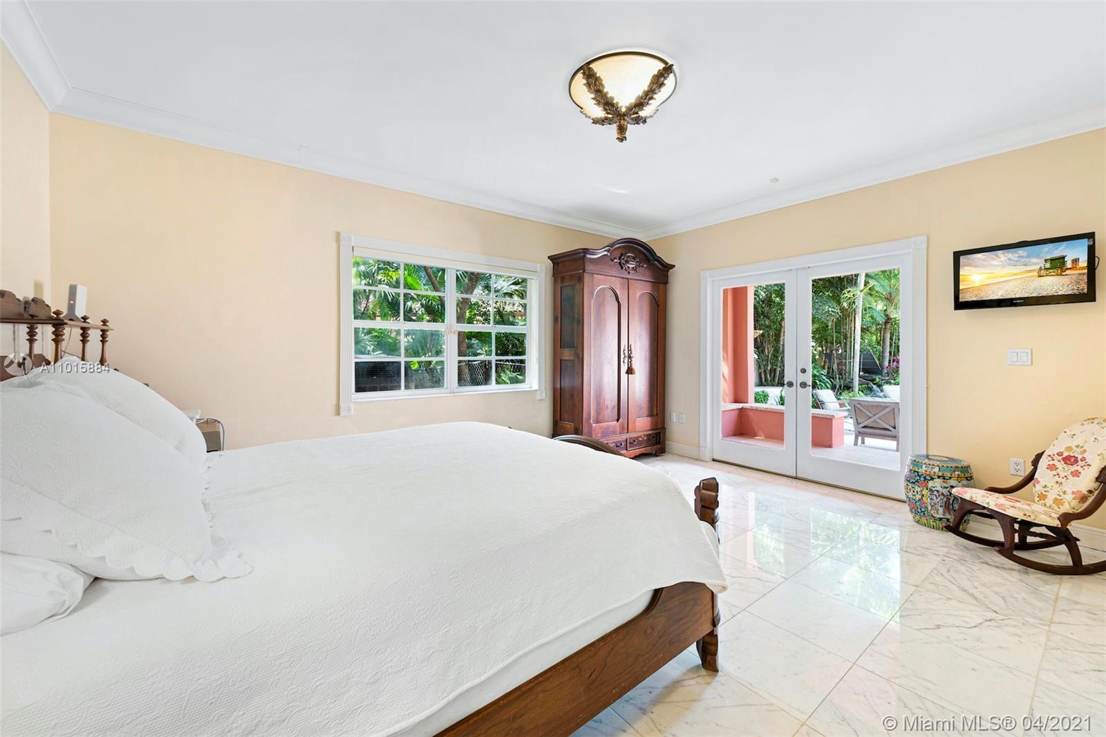 SNAPPER CREEK LAKES SUB - Residential