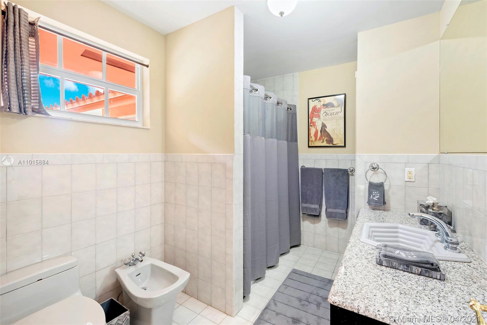 SNAPPER CREEK LAKES SUB - Residential