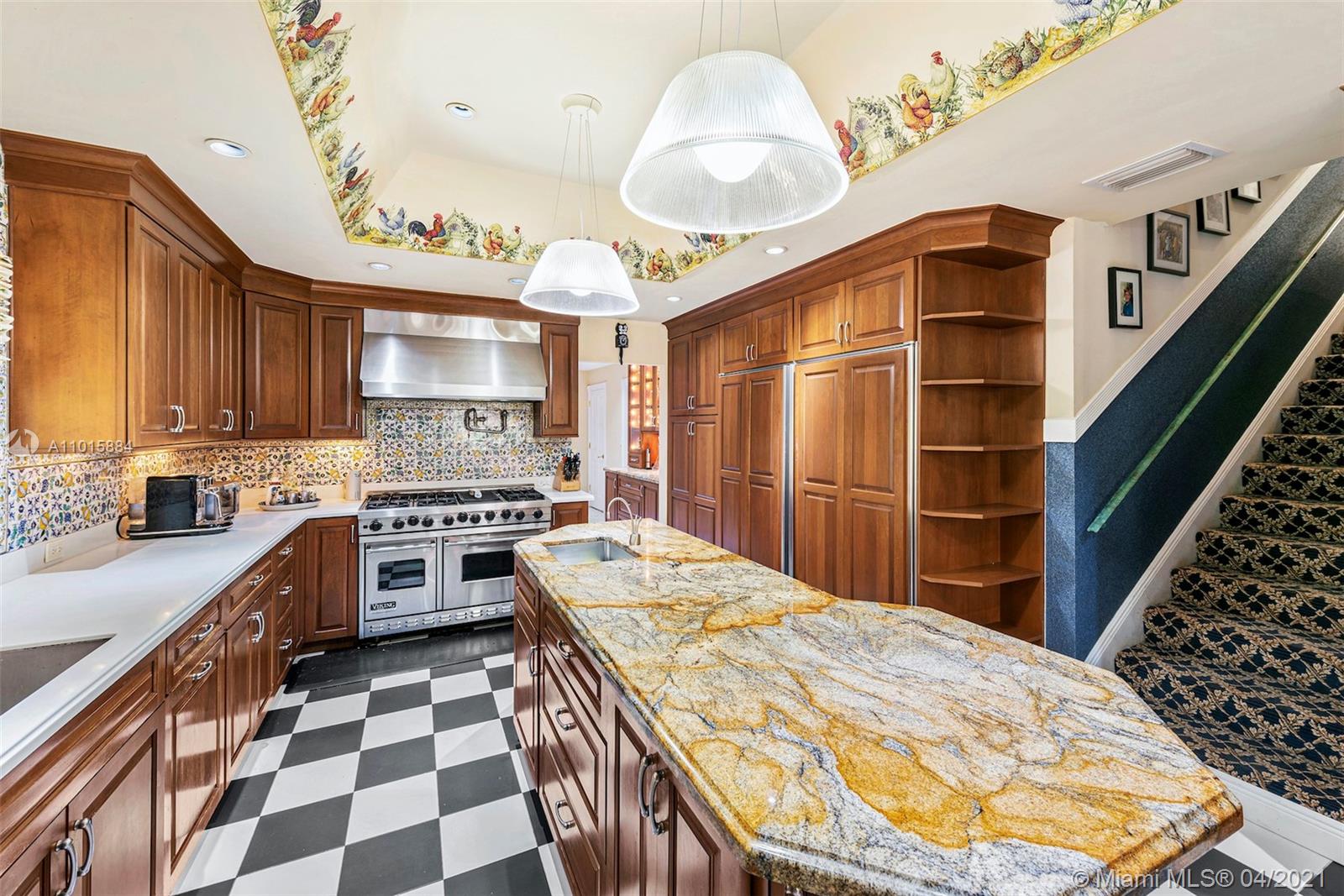 SNAPPER CREEK LAKES SUB - Residential