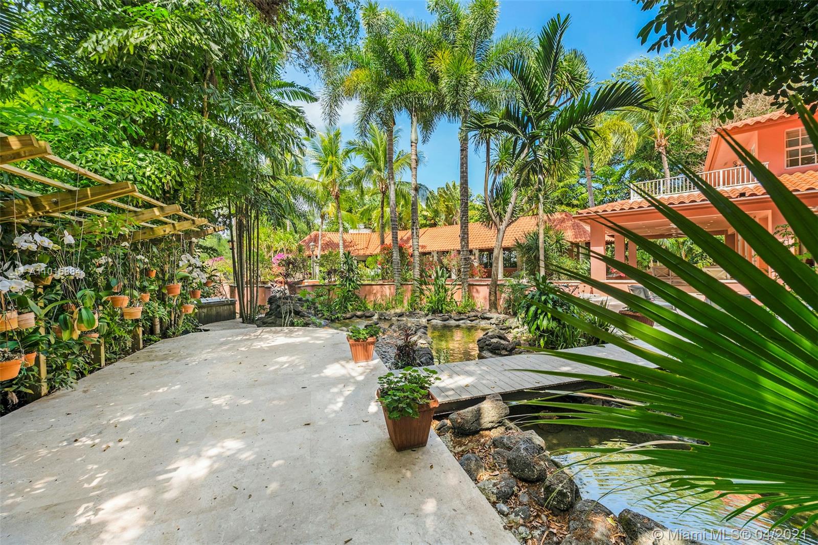 SNAPPER CREEK LAKES SUB - Residential