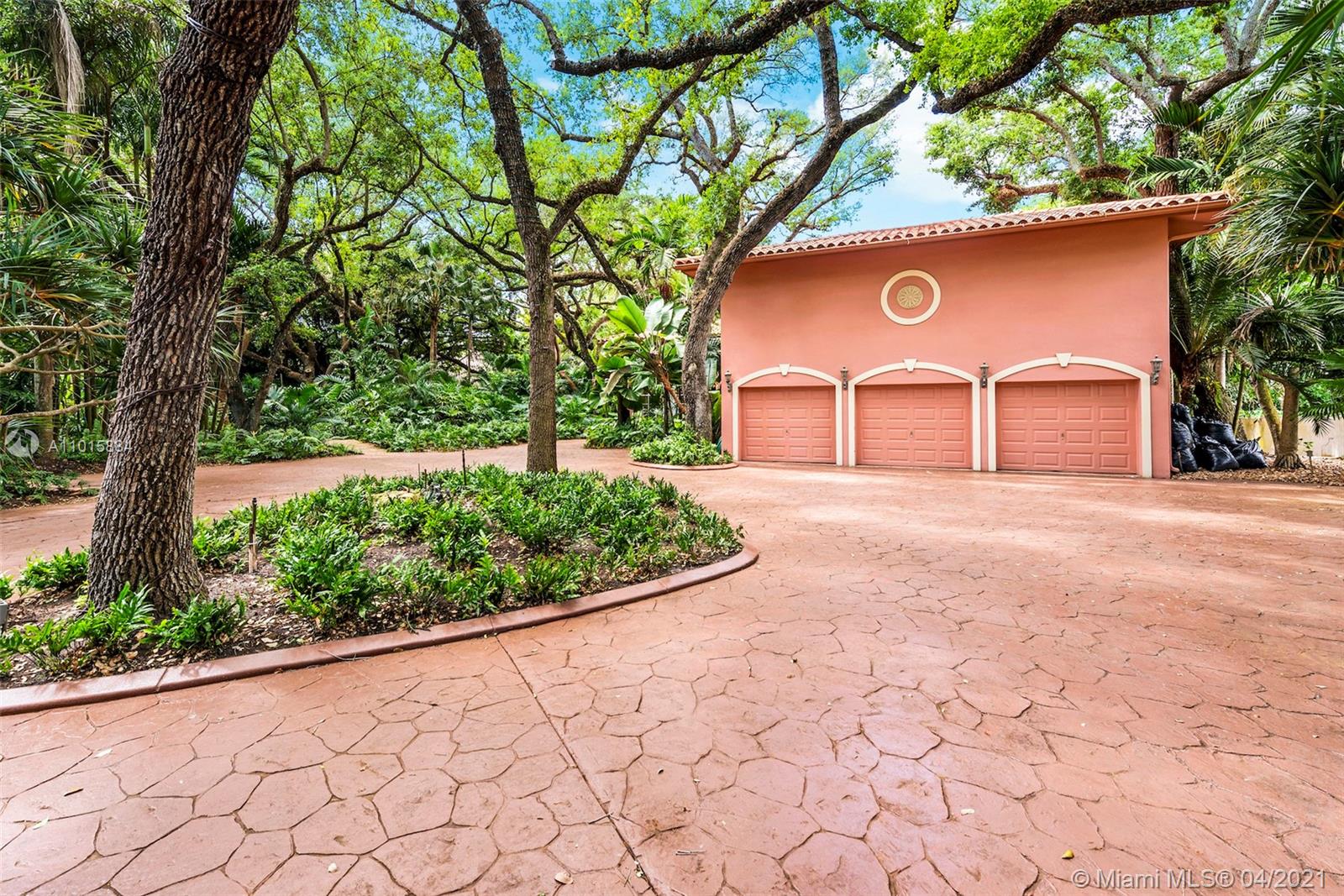 SNAPPER CREEK LAKES SUB - Residential