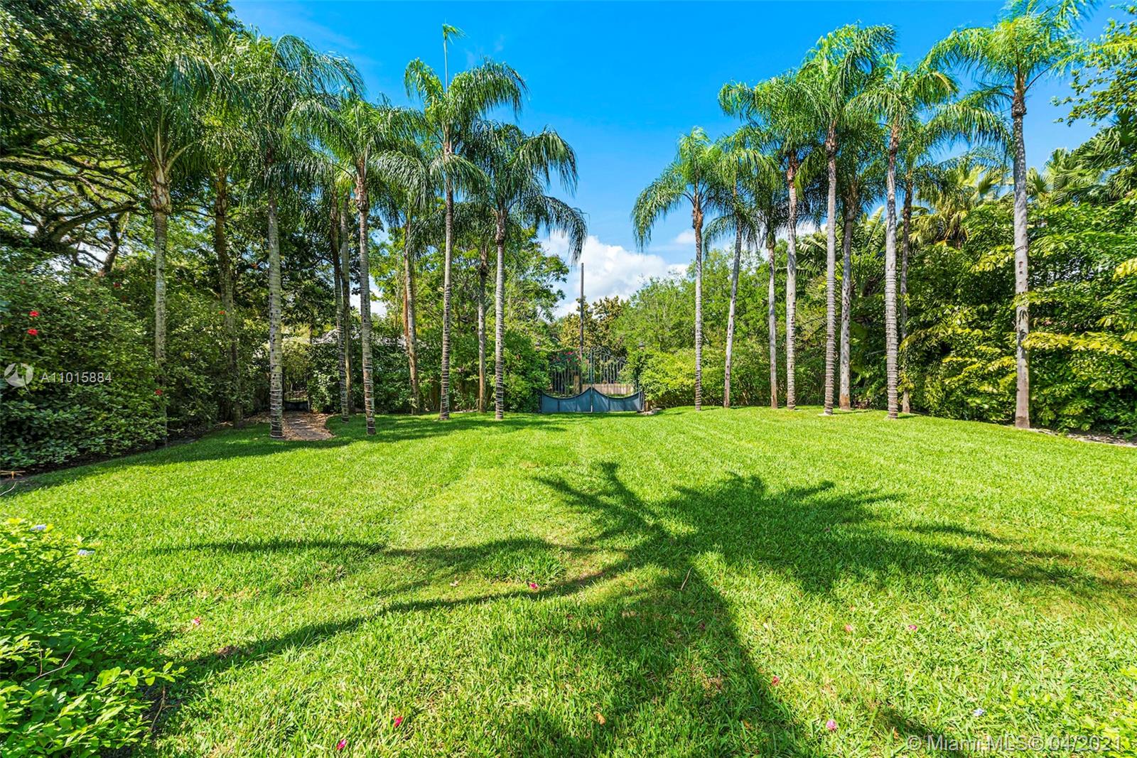 SNAPPER CREEK LAKES SUB - Residential