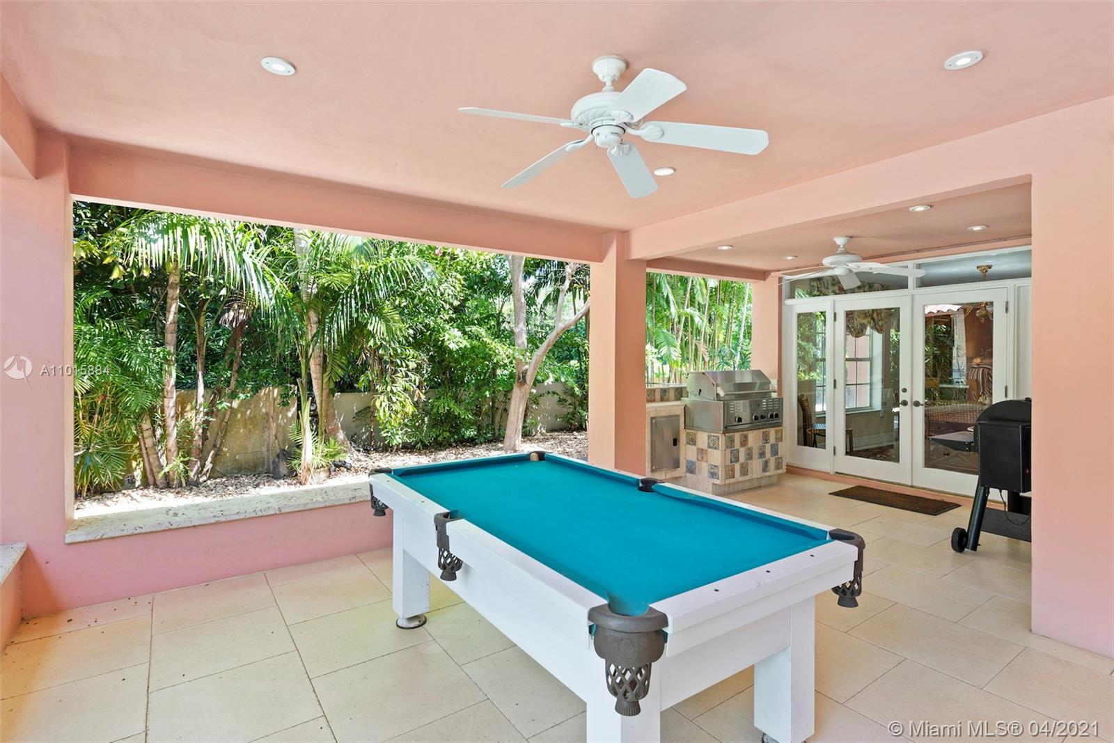 SNAPPER CREEK LAKES SUB - Residential