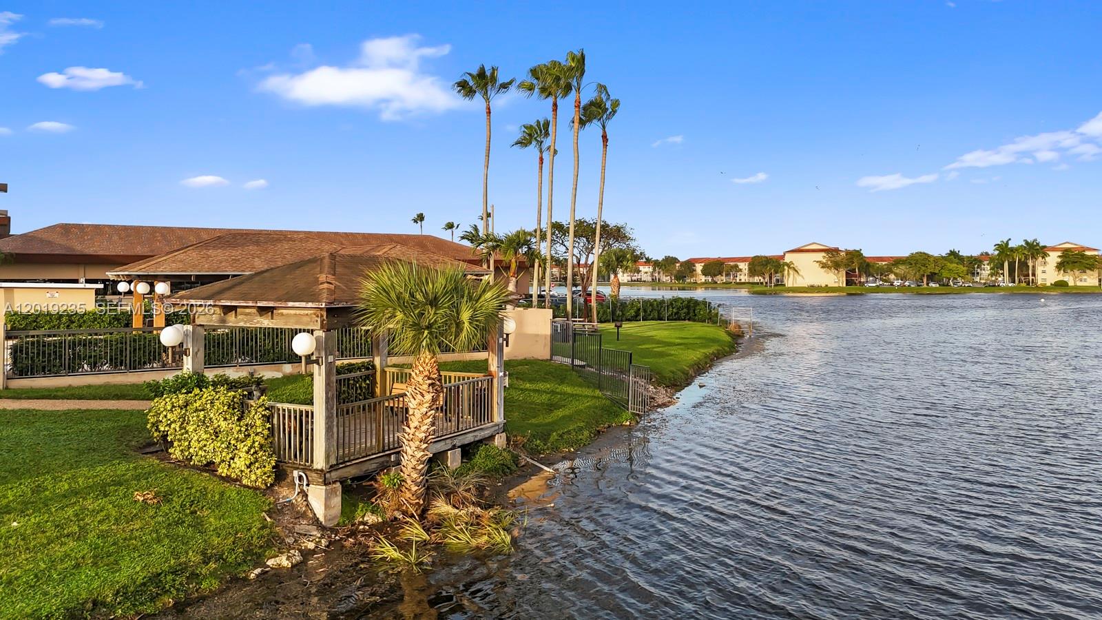 NEW HAMPTON AT CENTURY VI - Residential