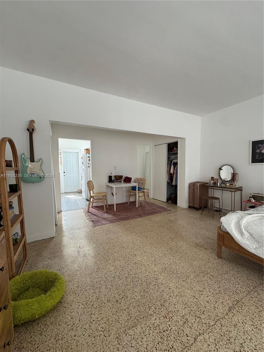 BISCAYNE BCH SUB - Residential Income