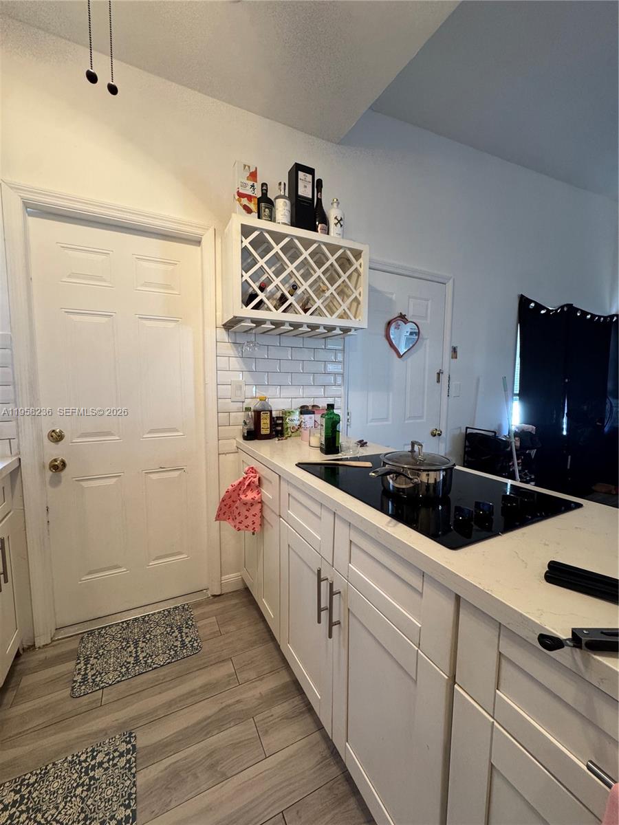 BISCAYNE BCH SUB - Residential Income