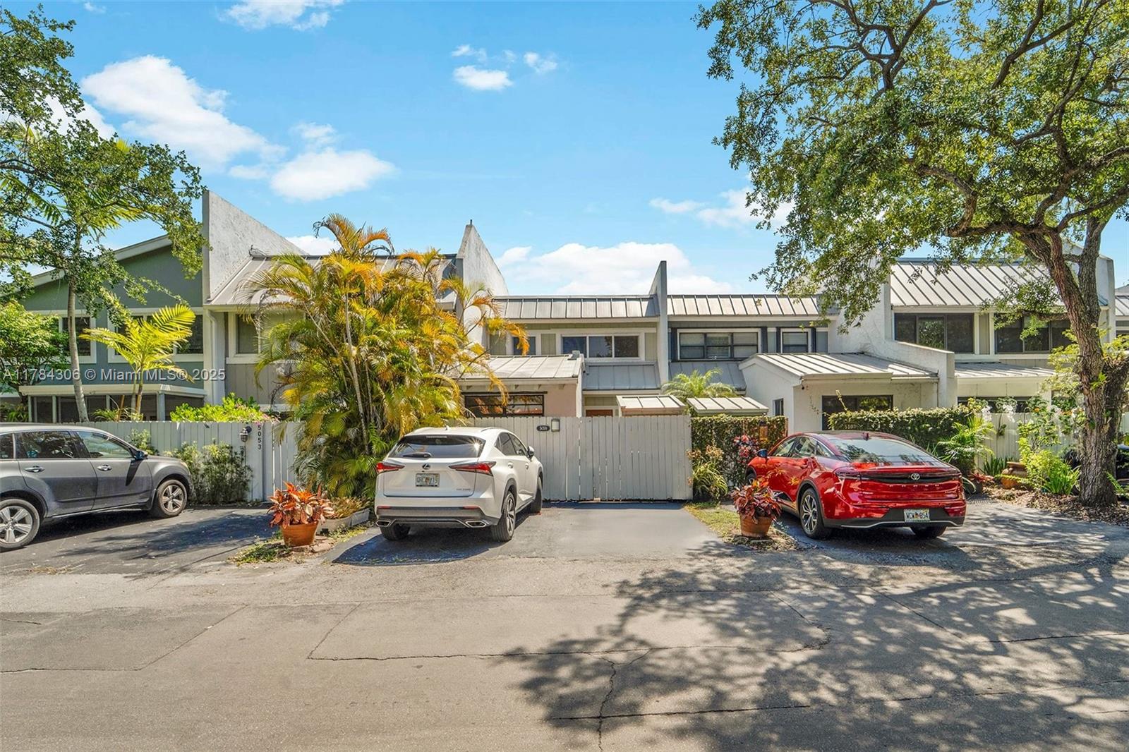 Lakeridge - Residential