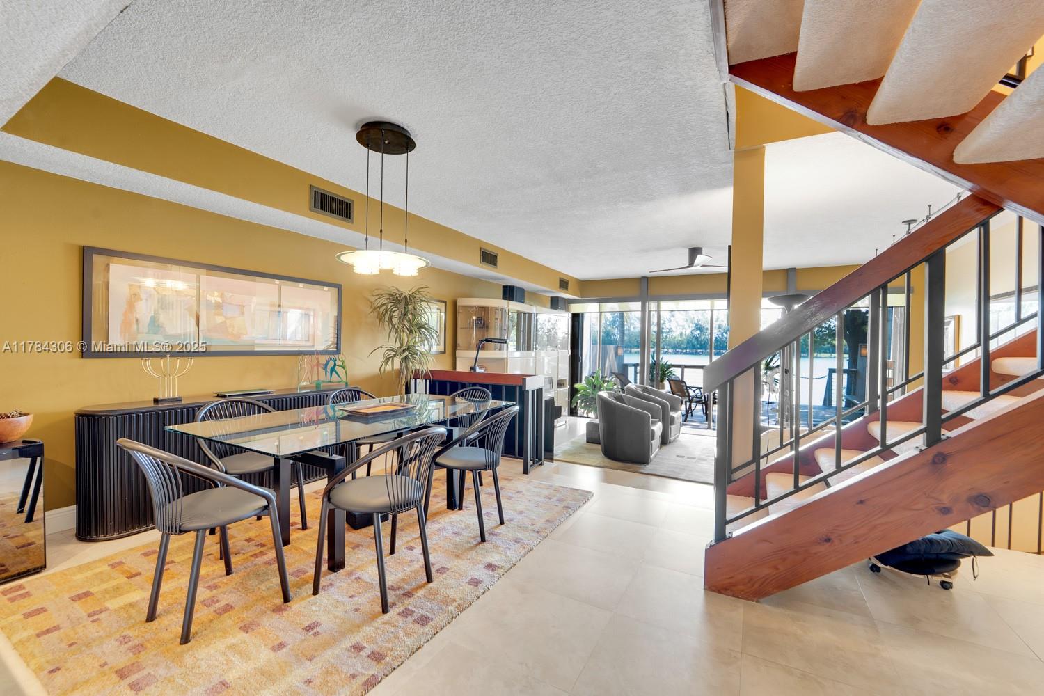 Lakeridge - Residential