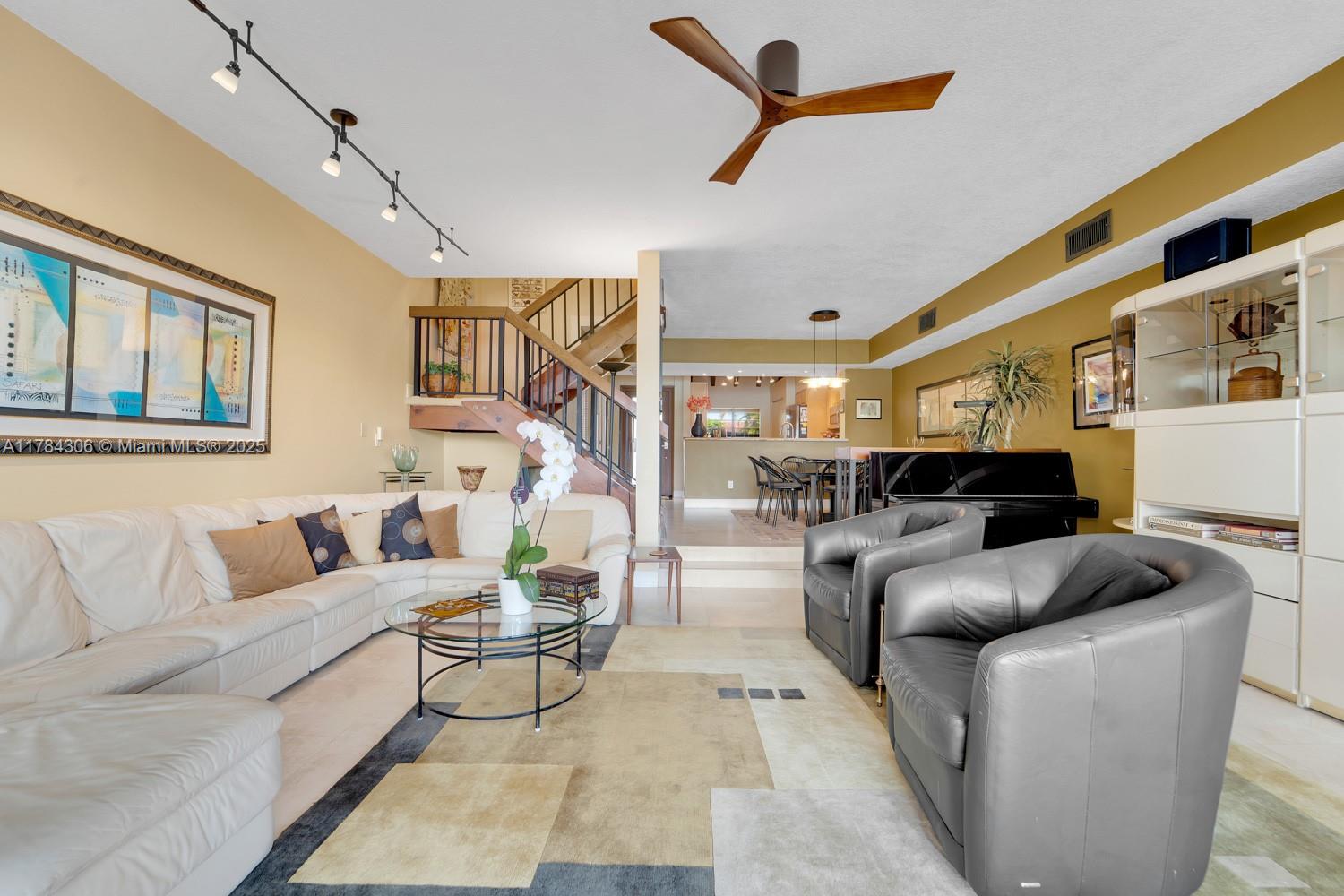 Lakeridge - Residential