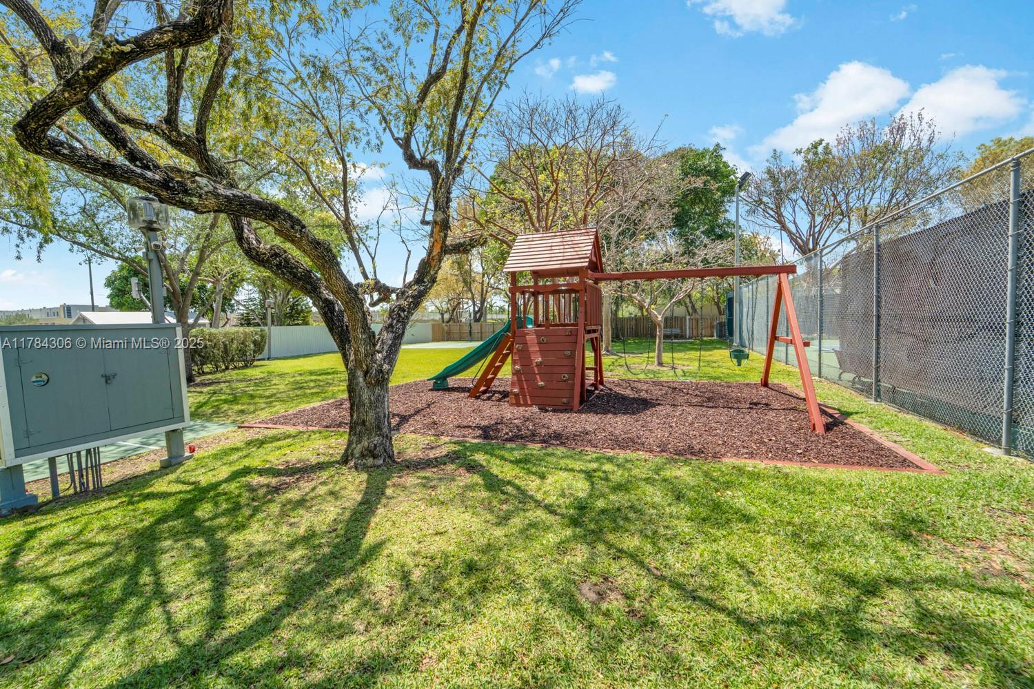 Lakeridge - Residential