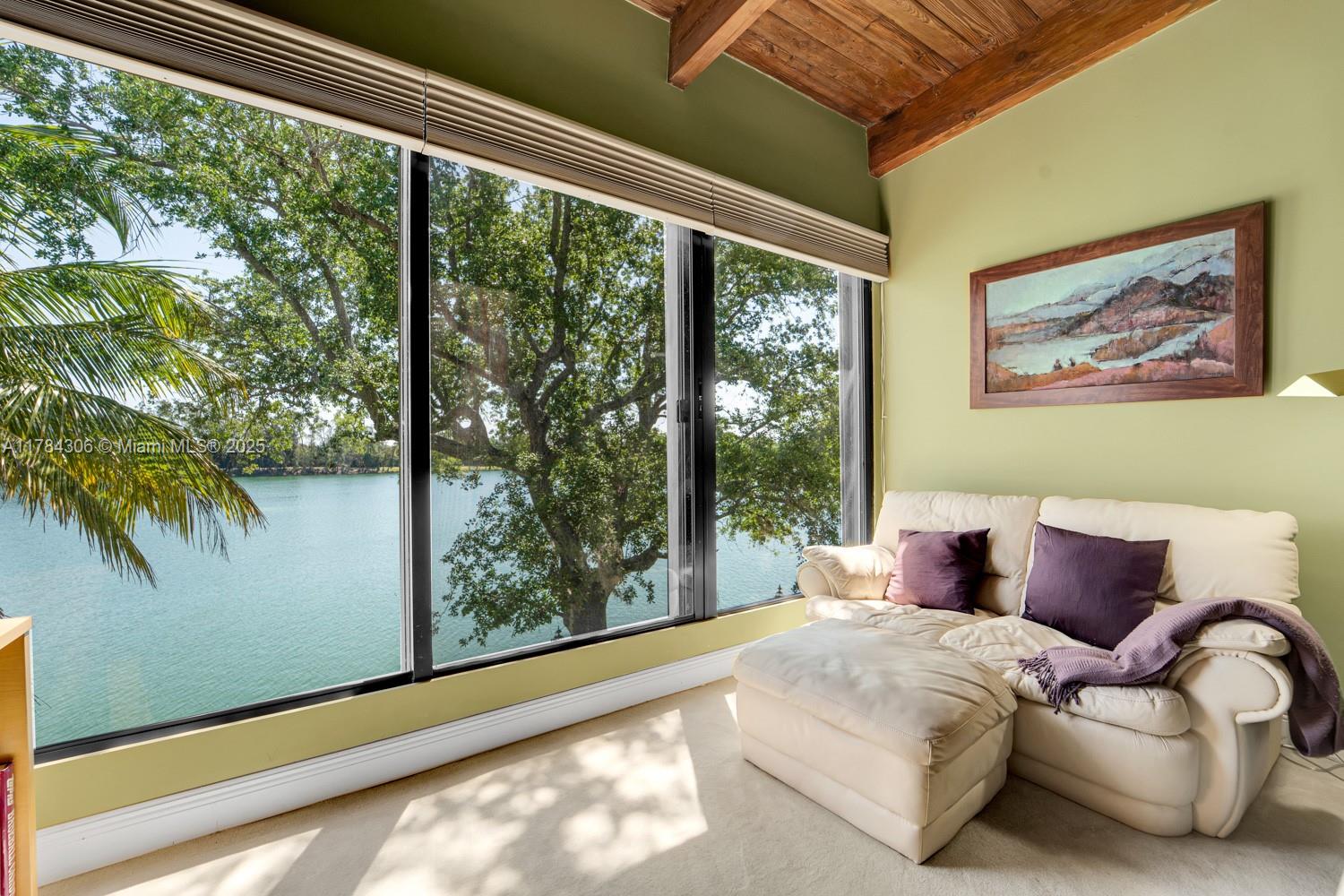 Lakeridge - Residential