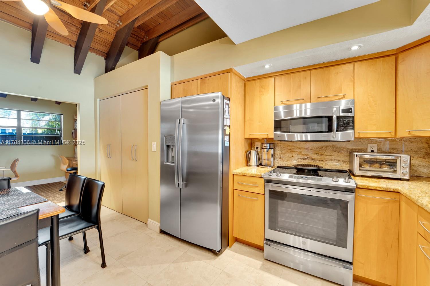 Lakeridge - Residential
