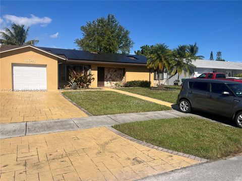 Miami-Dade County 55+ Properties for sale 28 11041 SW 166th Ter Miami FL 33157