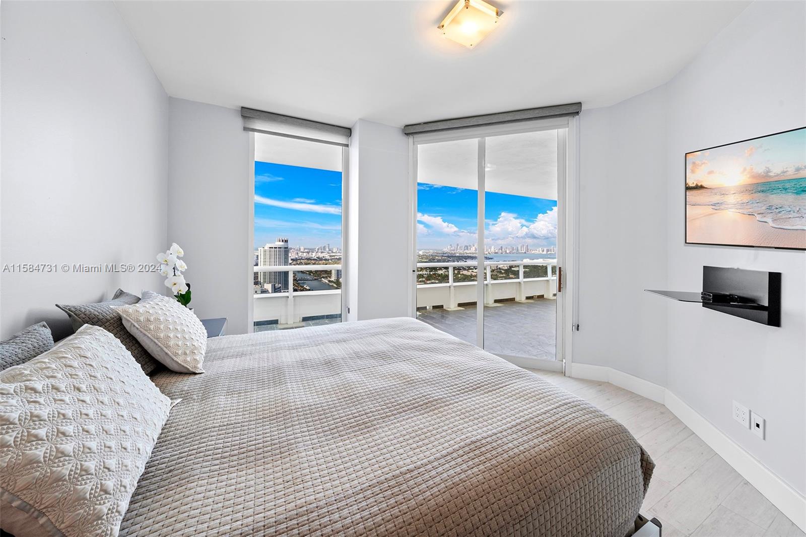 GREEN DIAMOND CONDO - Residential