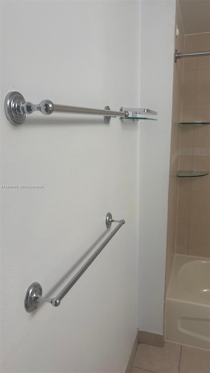 PARADISE POINTE CONDO - Residential