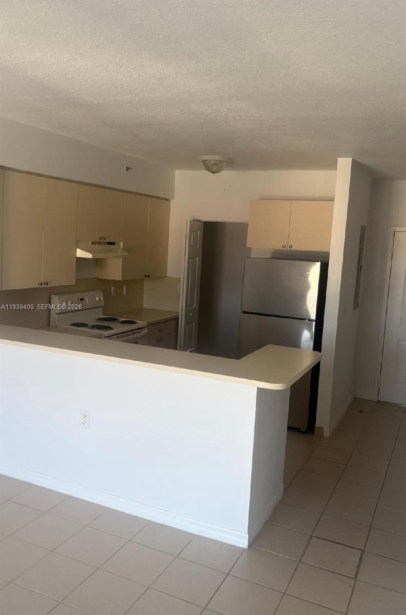 PARADISE POINTE CONDO - Residential