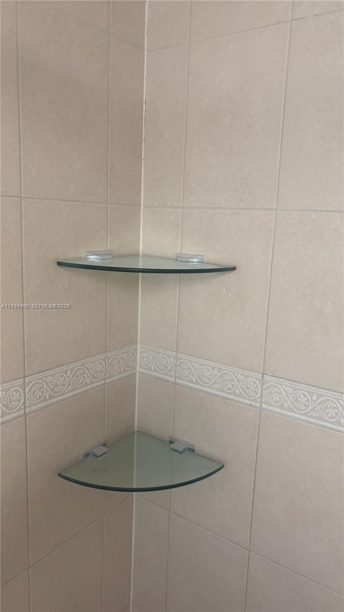 PARADISE POINTE CONDO - Residential