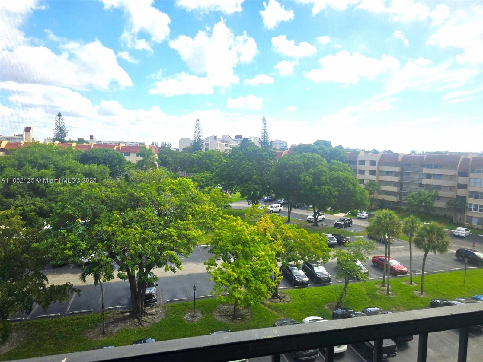 CONDOMINIUM 1 OF ENVIRON - Residential