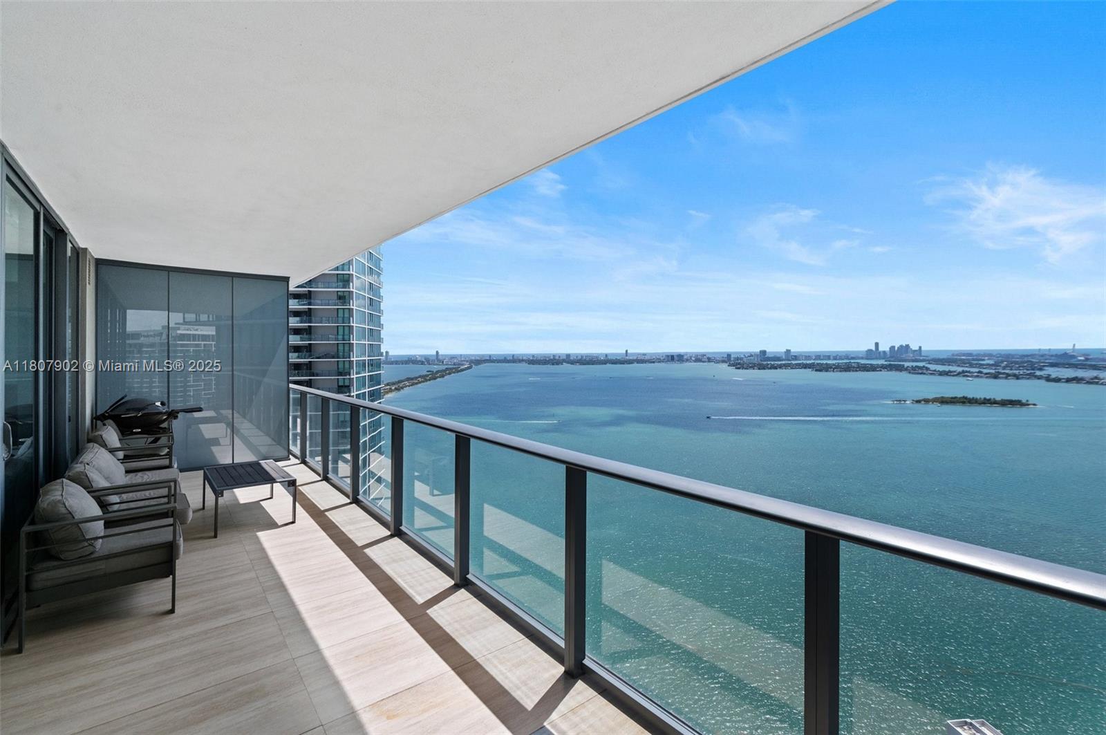 Property for Sale at 650 Ne 32nd St 4101, Miami, Broward County, Florida - Bedrooms: 4 
Bathrooms: 5  - $2,150,000