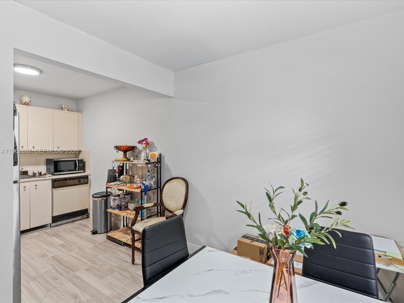 KINGSLEY AT CENTURY VILLA - Residential