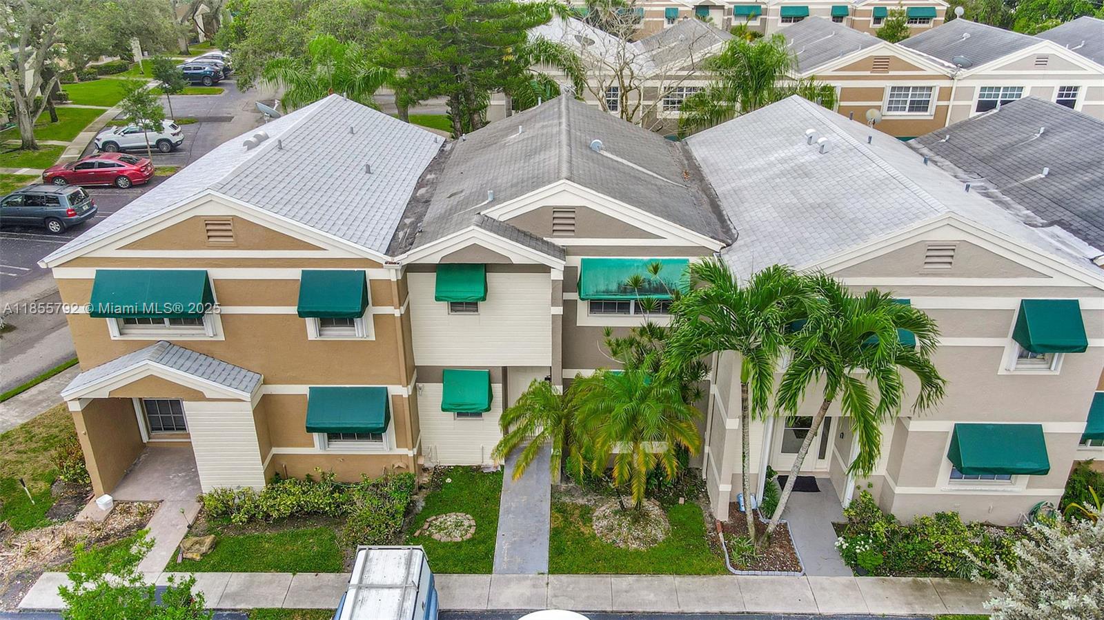 FLAMINGO GARDENS PHASE FO - Residential