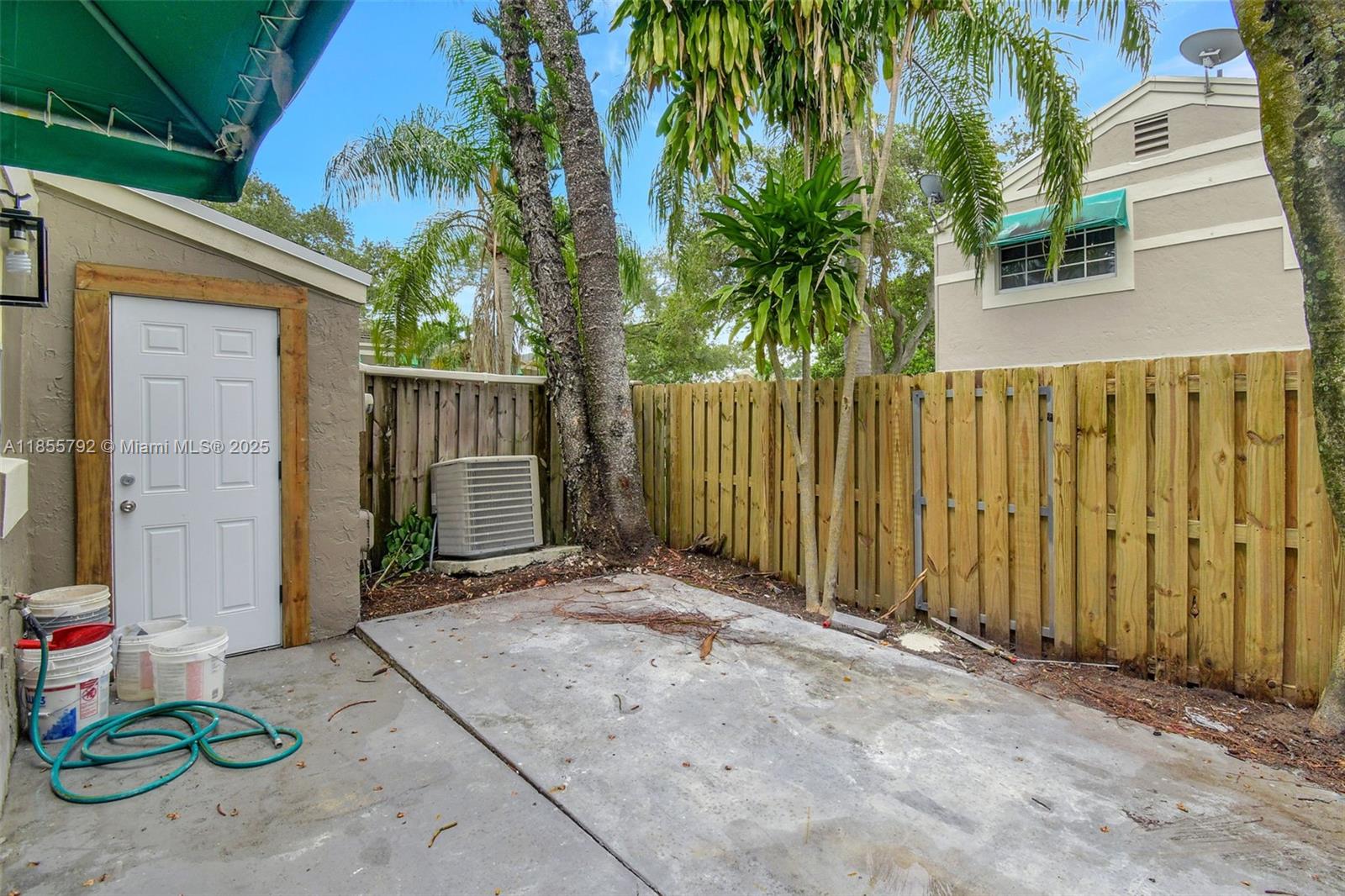 FLAMINGO GARDENS PHASE FO - Residential
