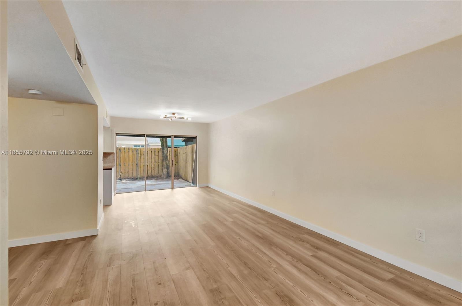 FLAMINGO GARDENS PHASE FO - Residential