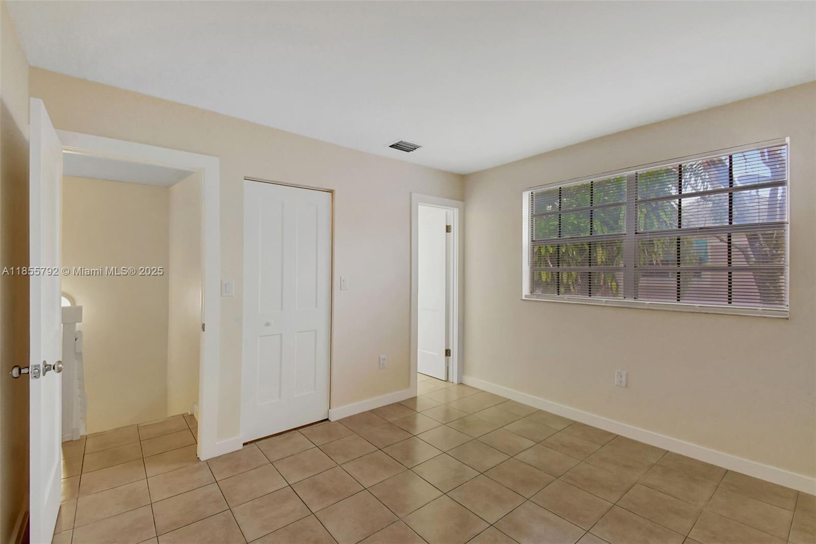 FLAMINGO GARDENS PHASE FO - Residential