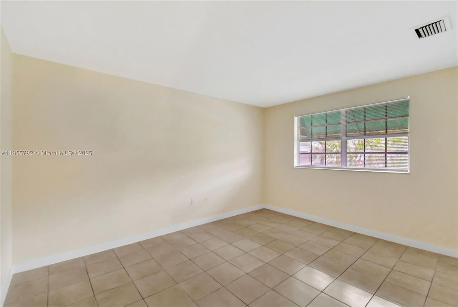 FLAMINGO GARDENS PHASE FO - Residential