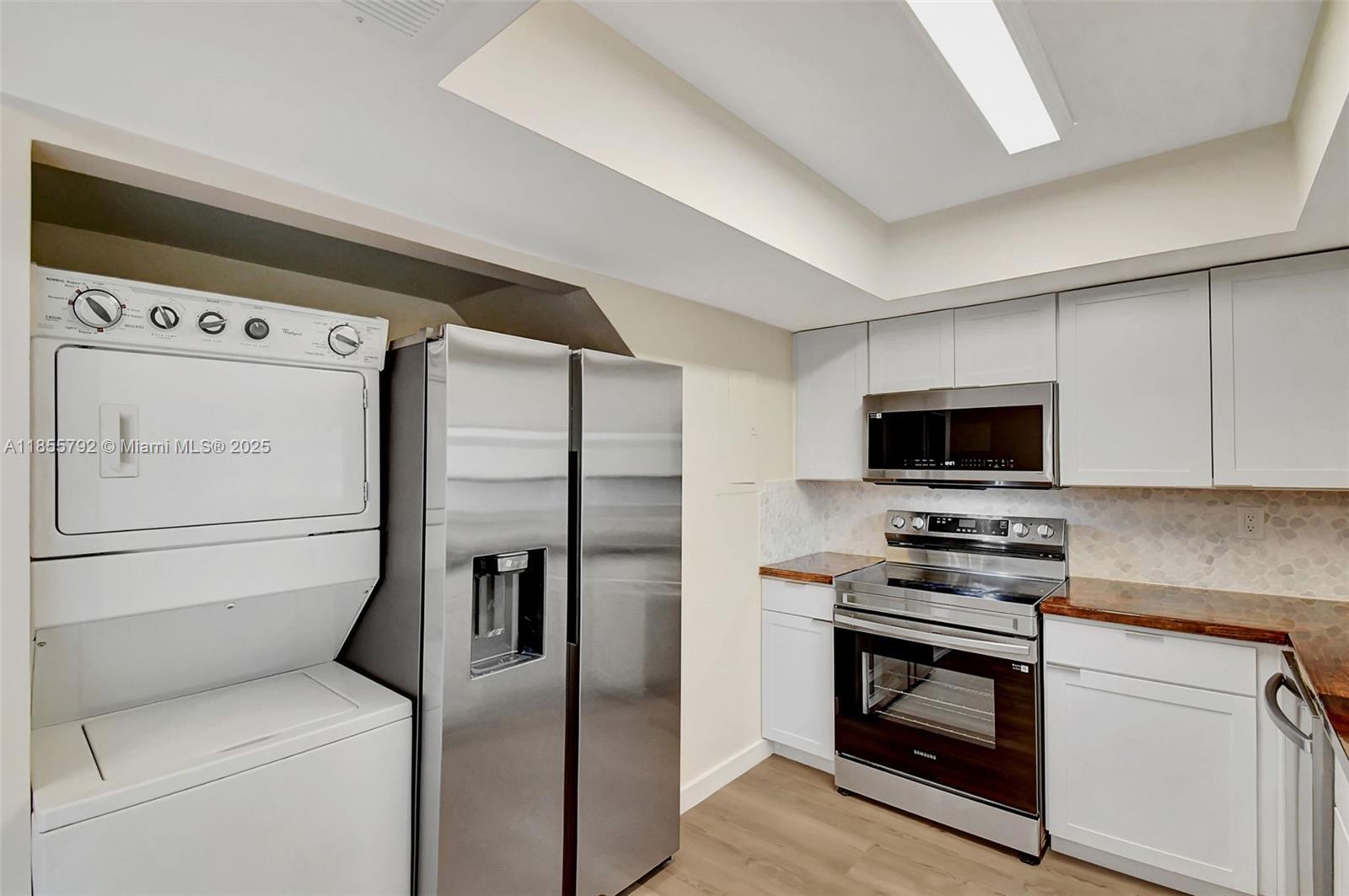 FLAMINGO GARDENS PHASE FO - Residential