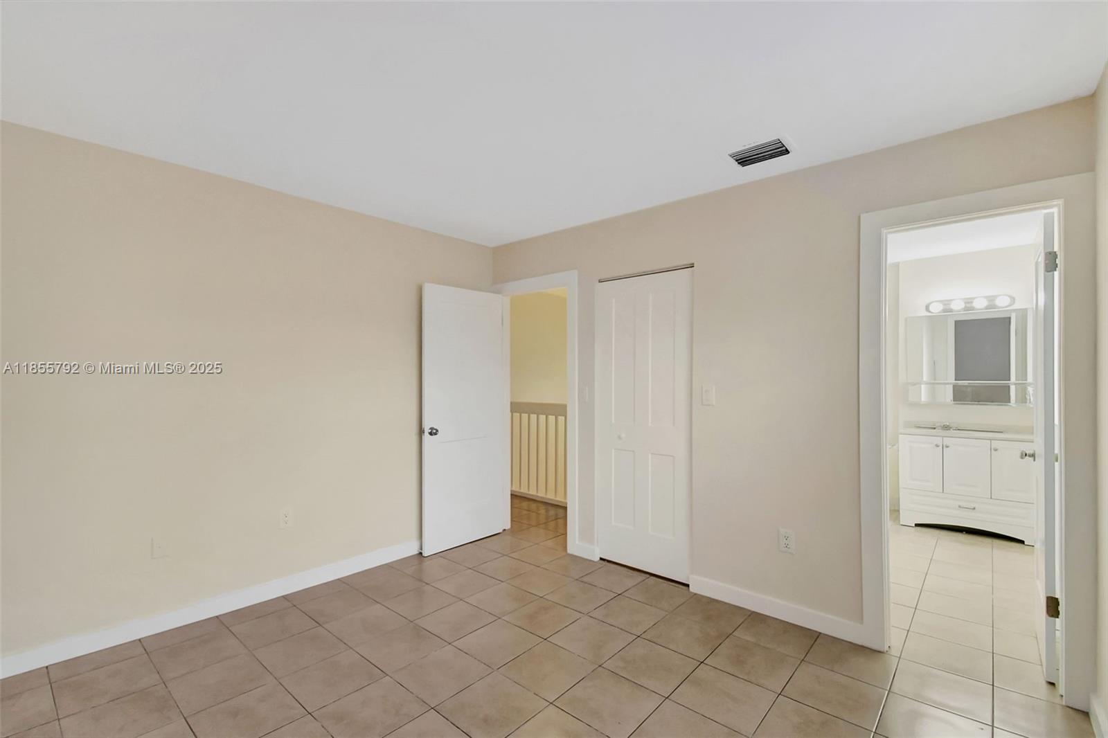 FLAMINGO GARDENS PHASE FO - Residential