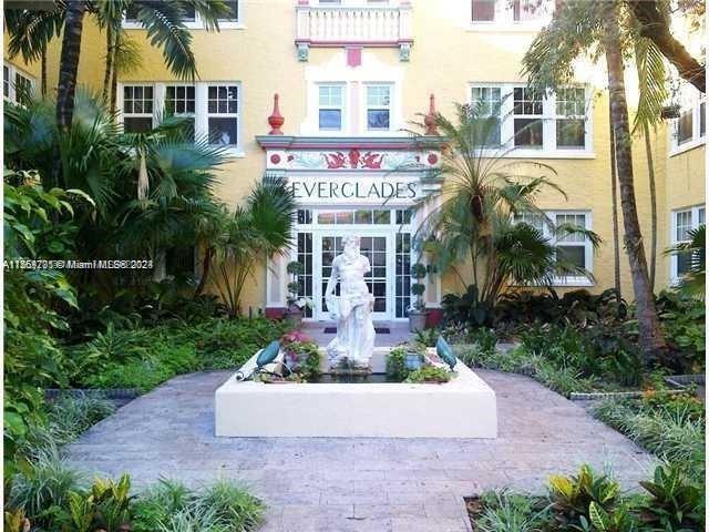 Property for Sale at 536 14th St St 109, Miami Beach, Miami-Dade County, Florida - Bedrooms: 1 
Bathrooms: 1  - $245,000