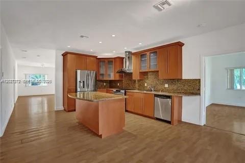 View photos, virtual tours, details... 1101 NE 2nd St