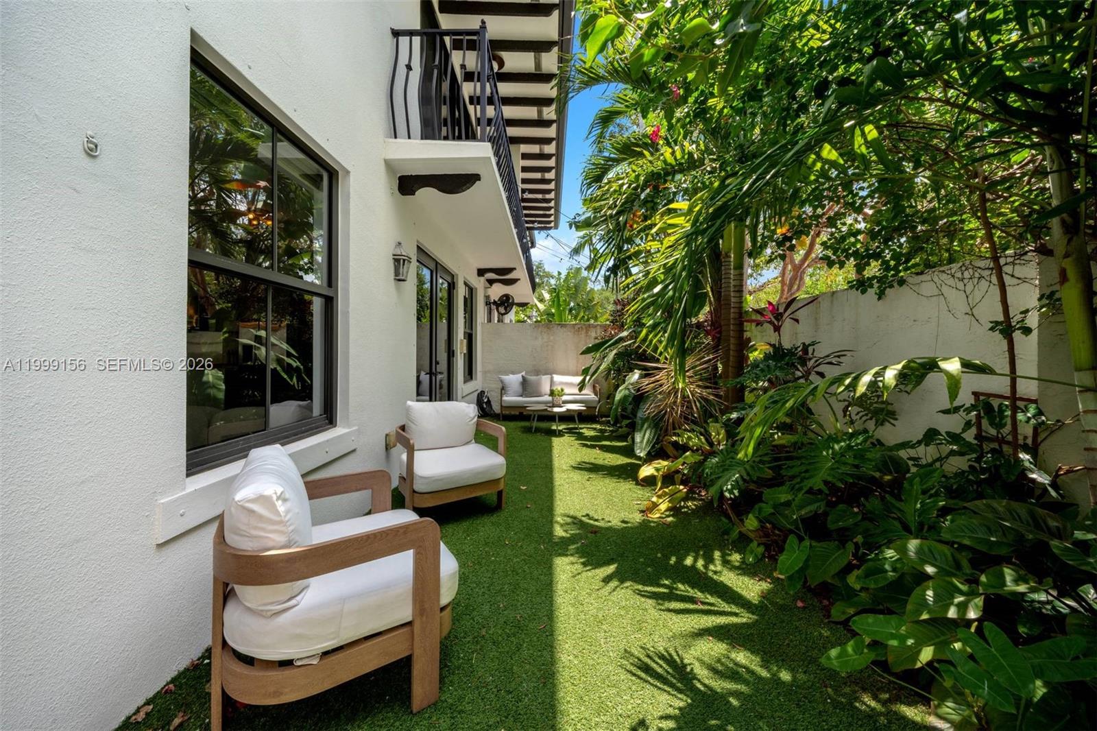 GROVE ENCLAVE CONDO - Residential