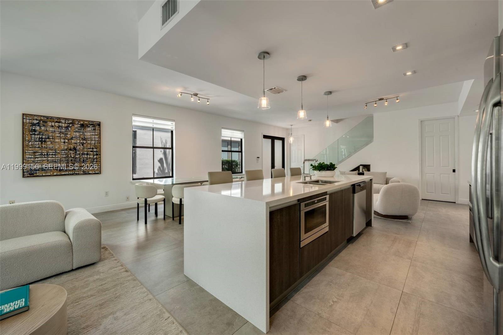 GROVE ENCLAVE CONDO - Residential