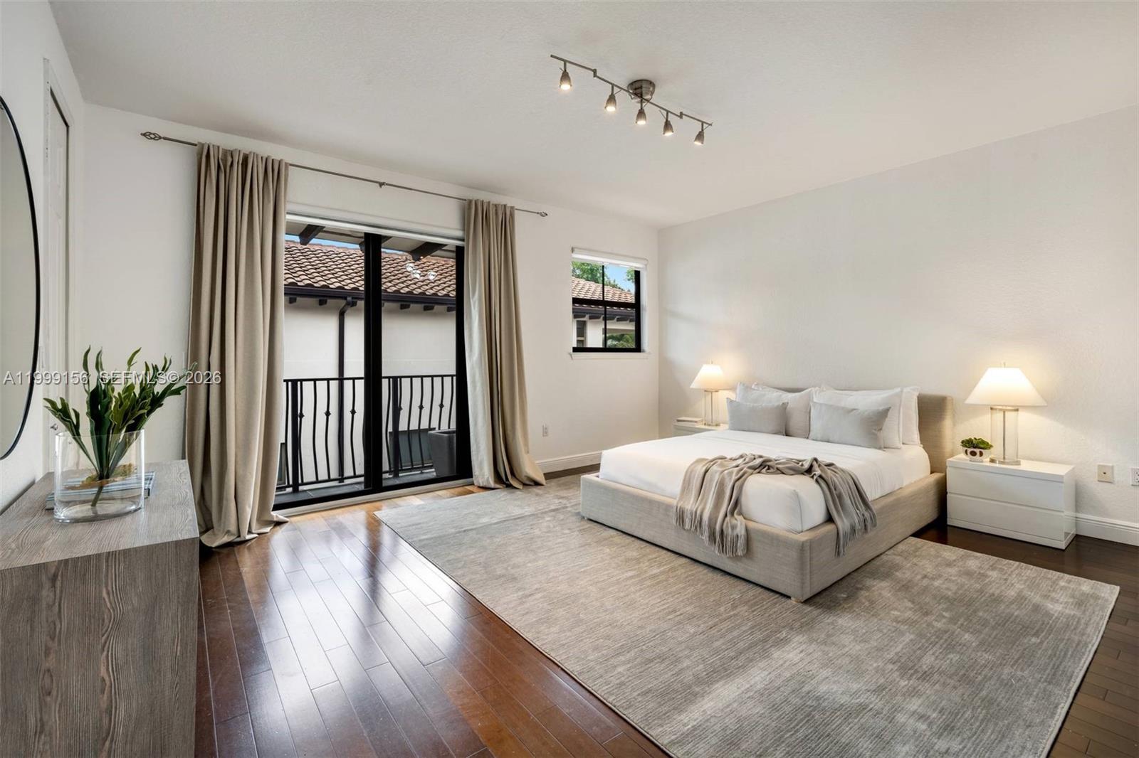 GROVE ENCLAVE CONDO - Residential