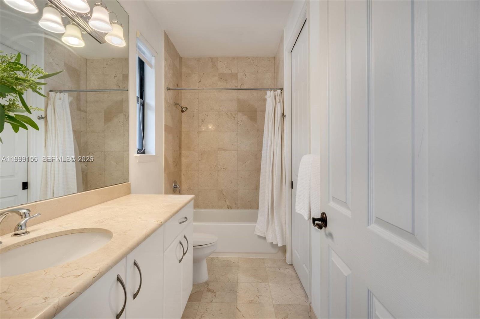 GROVE ENCLAVE CONDO - Residential