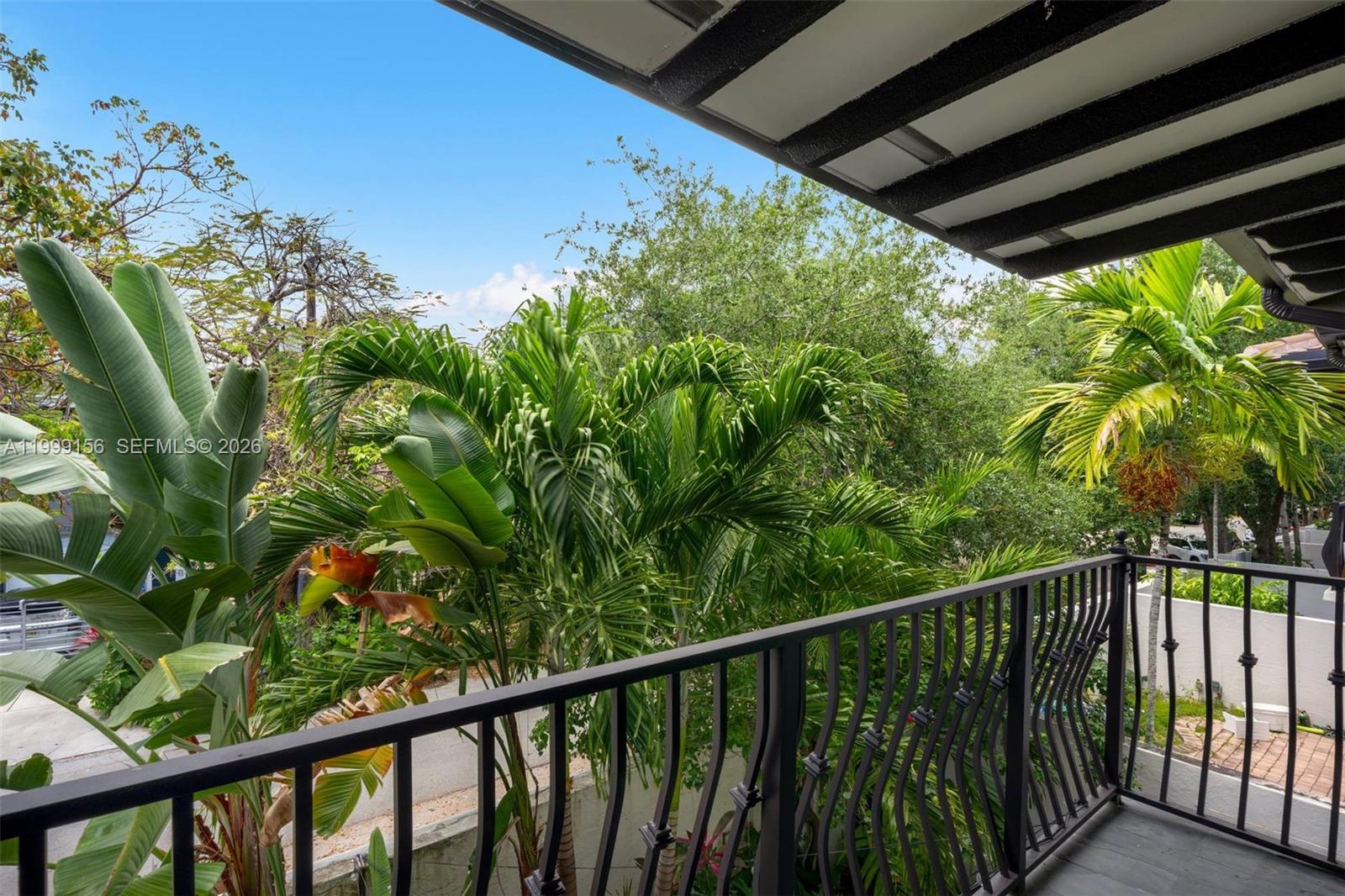 GROVE ENCLAVE CONDO - Residential