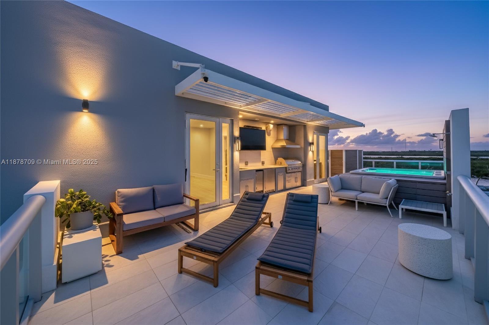 HOLLYWOOD BEACH SECOND AD - Residential