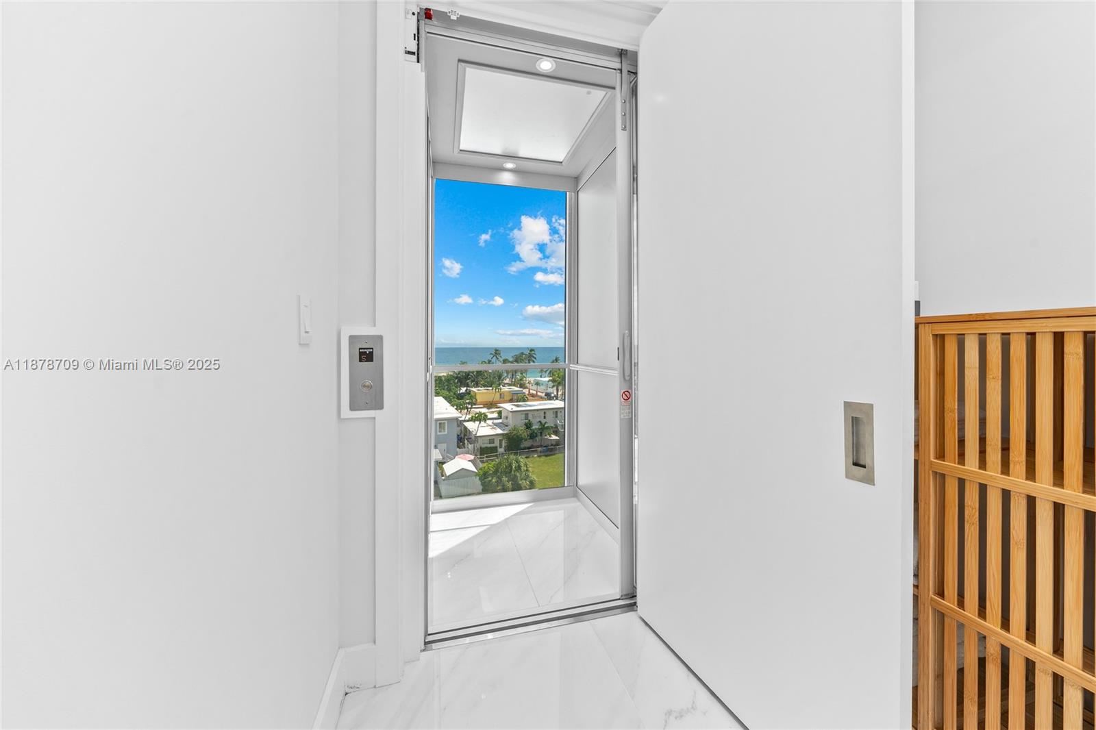 HOLLYWOOD BEACH SECOND AD - Residential